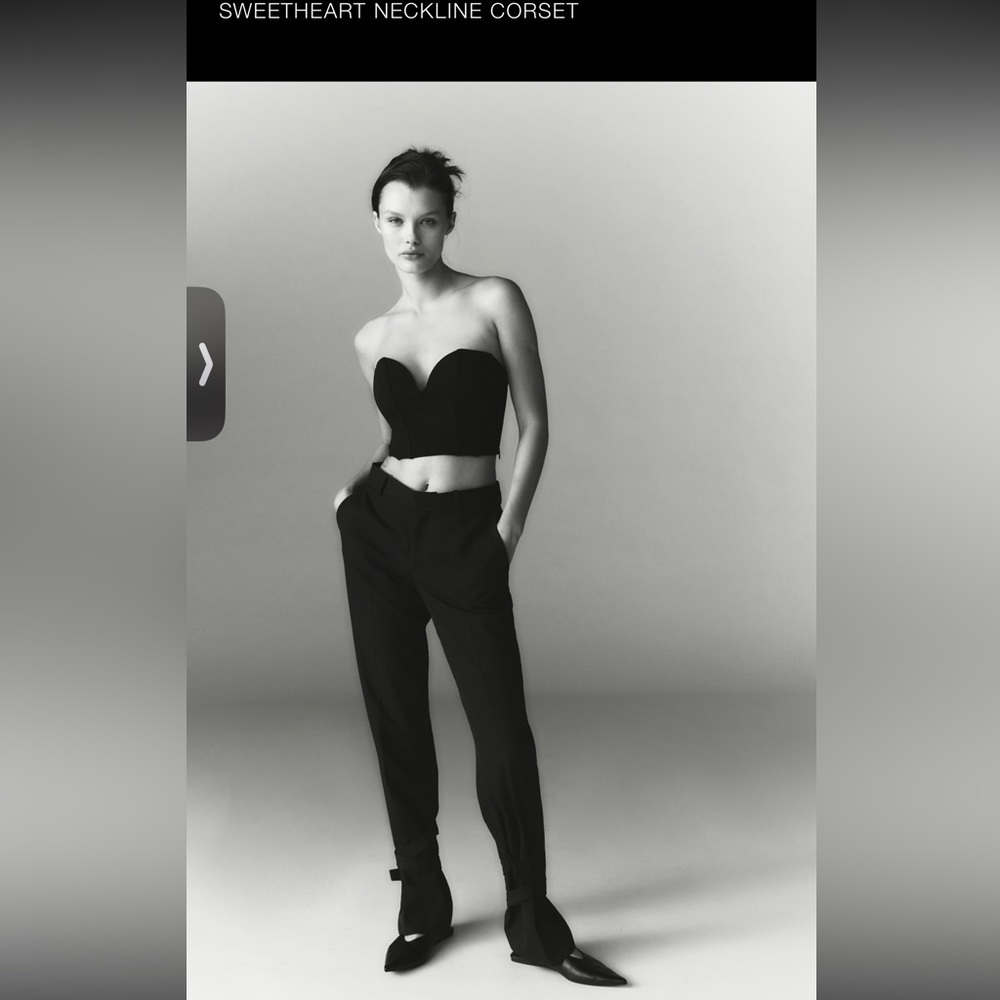 New with tag Zara  Black crop corset
